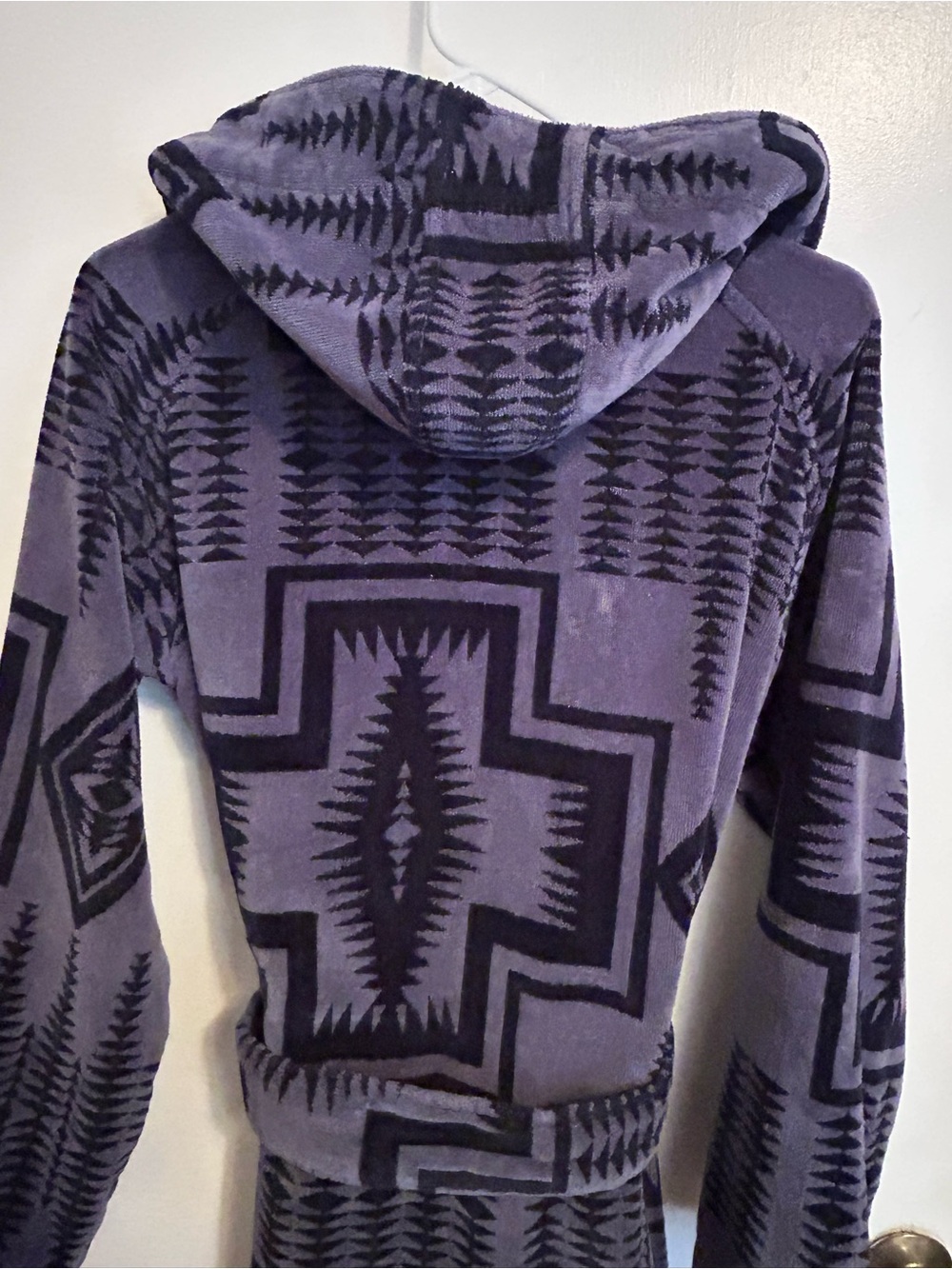 Pendleton Hooded Robe - Picture 2 of 3